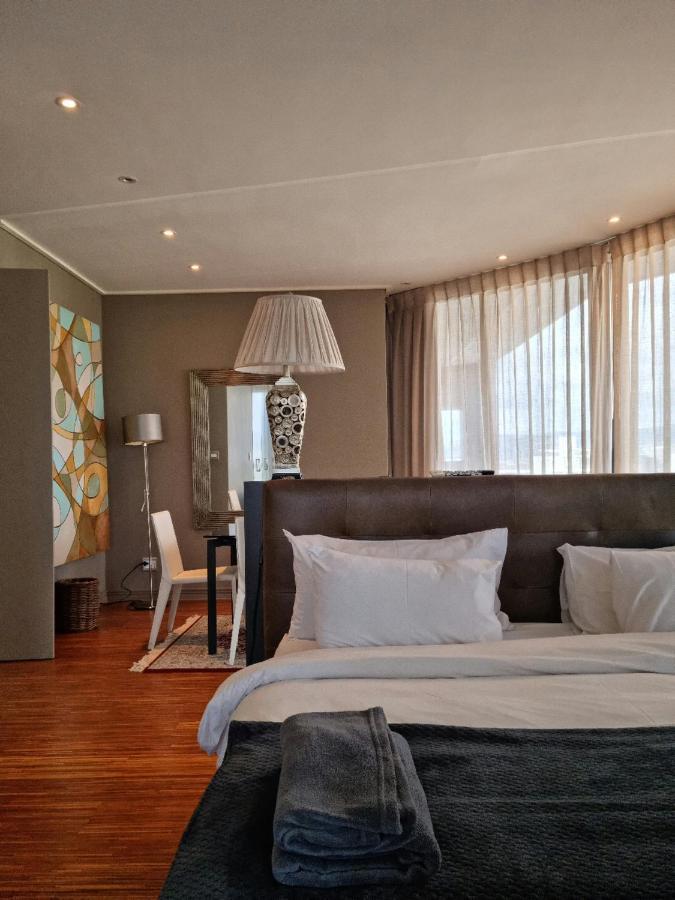 Manhattan By Smart * Cape Town