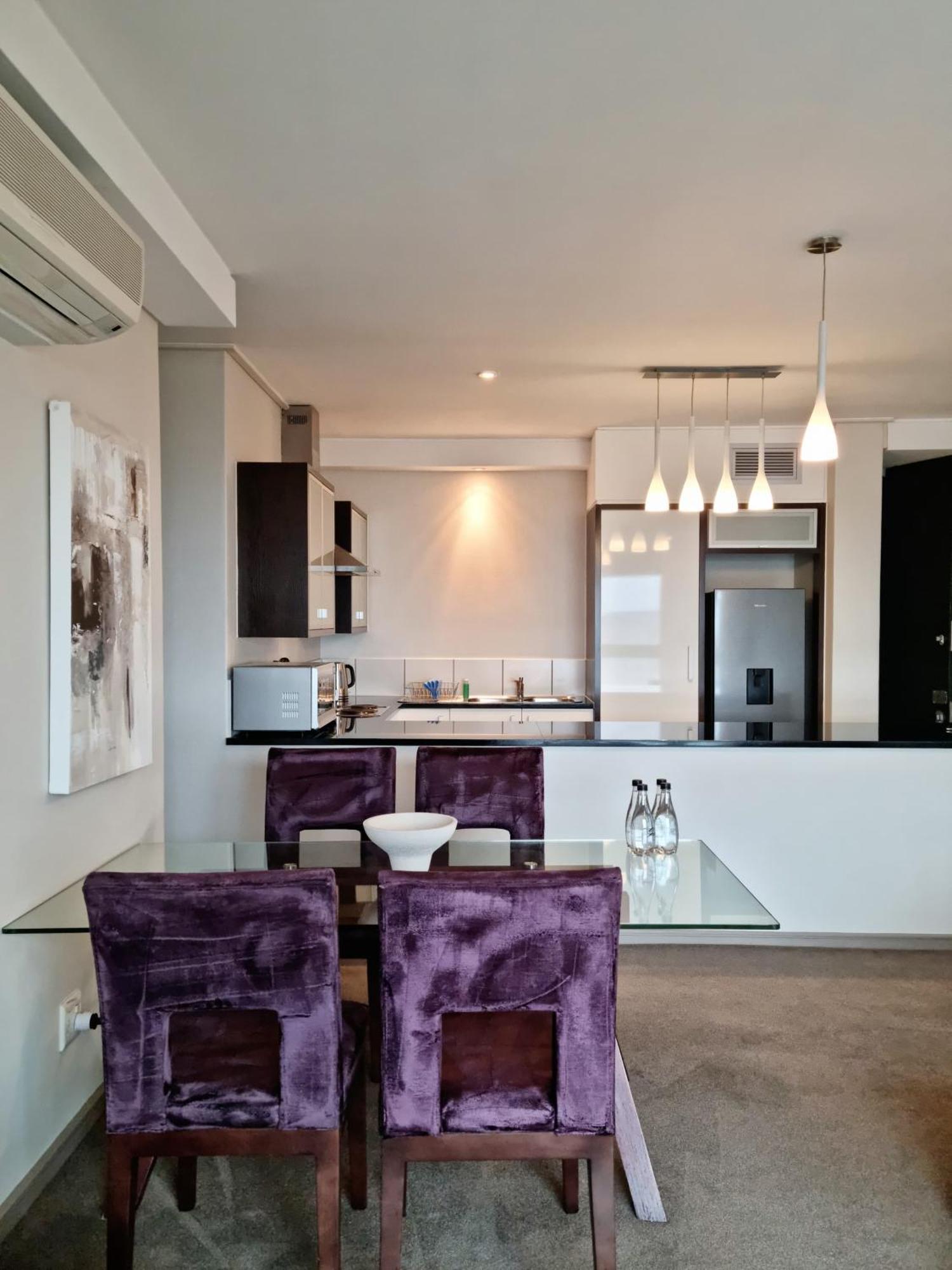 Manhattan By Smart *